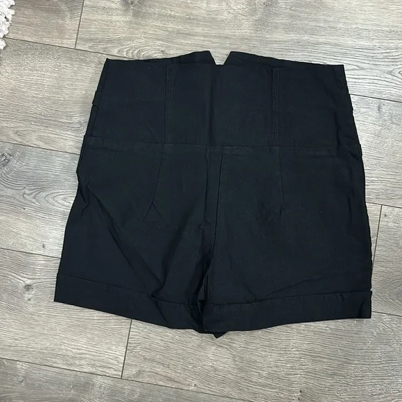 High Waisted Gold Button Shorts - Picture 3 of 3